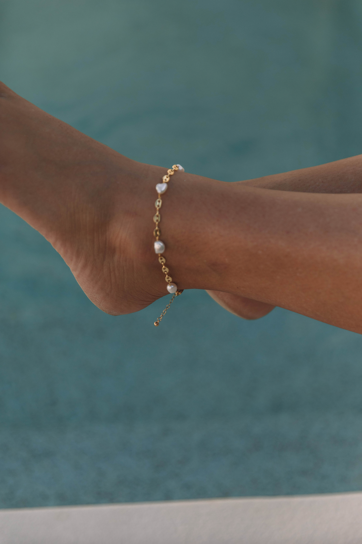 The Pearly Gold Anklet