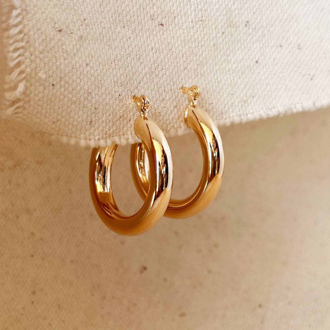 Essential 18k Gold Filled Hoop Earrings