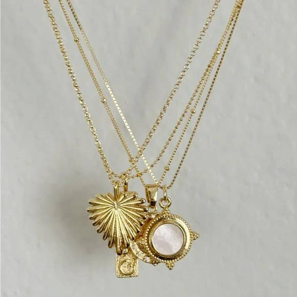 Coeur de Plumes Necklace