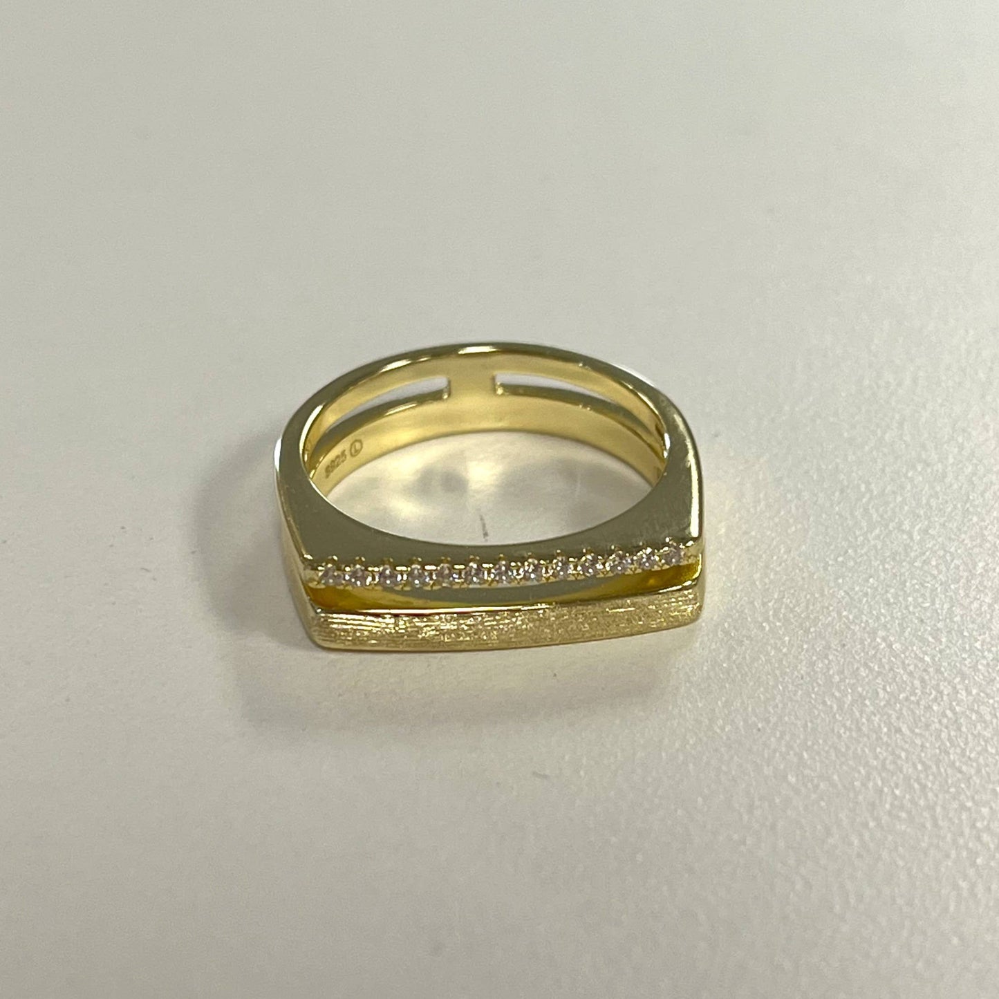 Archie Ring